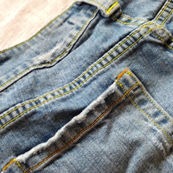 Vintage Vigoss Low-rise Boot cut Jeans with Yellow Stiching - Picture 8 of 9